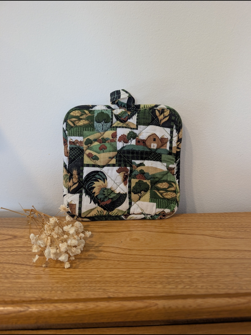 Vintage Farmhouse Quilted Rooster Potholder / Hot Pad